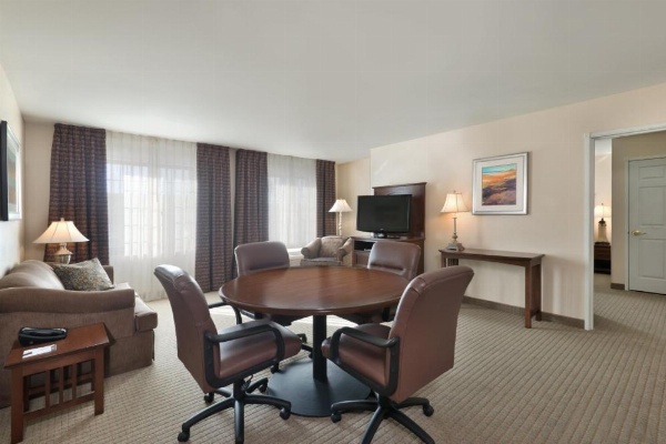 Staybridge Suites Tucson Airport image 25
