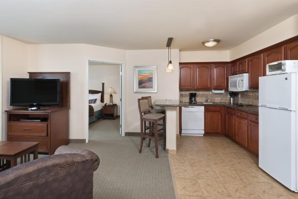 Staybridge Suites Tucson Airport image 6